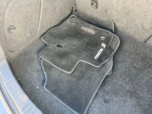 Used 2012 MAZDA MAZDA3 i Touring image 28