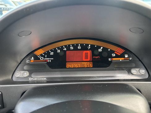 Used 2000 Honda S2000 image 12