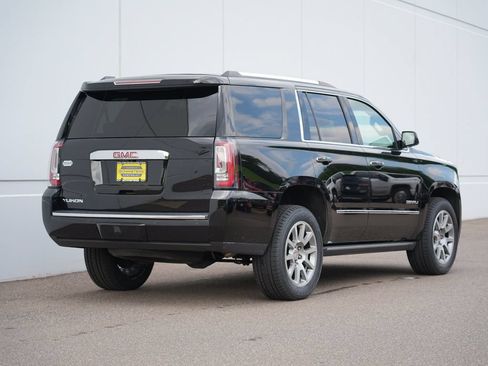 Used 2016 GMC Yukon Denali w/ Open Road Package AWD/4WD image 3