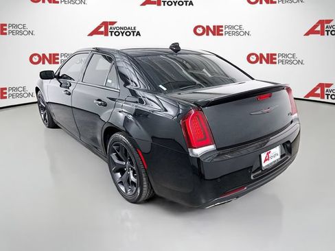 Used 2021 Chrysler 300 S w/ S Model Appearance Package RWD image 5