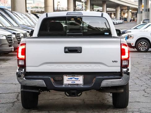 Used 2022 Toyota Tacoma SR5 image 7