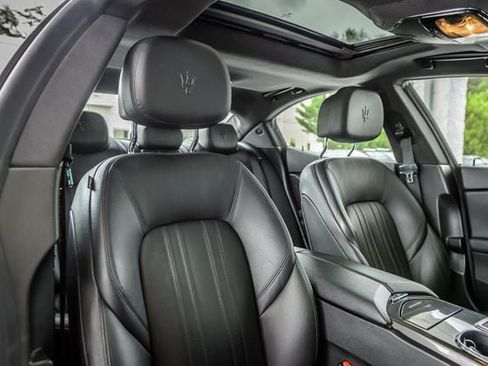 Used 2016 Maserati Ghibli RWD image 37