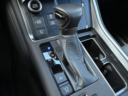 Used 2025 Lexus GX 550 w/ Accessory Package (2T) image 21