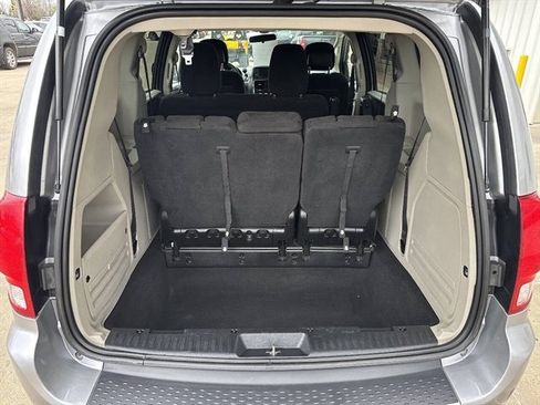 Used 2017 Dodge Grand Caravan SE w/ Power Window Group FWD image 11