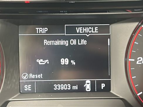 Used 2024 Chevrolet Trax RS w/ Driver Confidence Package FWD image 21