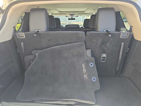 Used 2023 INFINITI QX60 Luxe w/ Cargo Package FWD image 9
