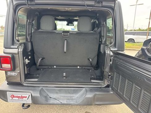 Used 2024 Jeep Wrangler Sport AWD/4WD image 12