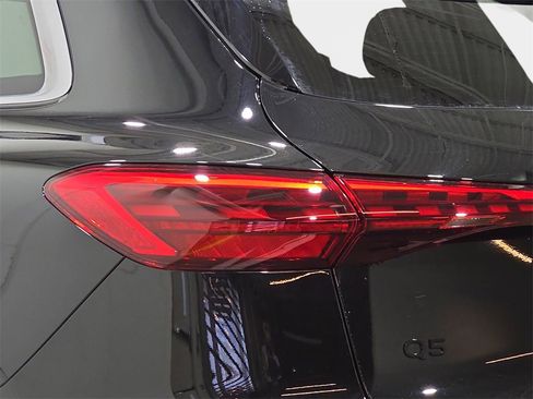 Used 2025 Audi Q5 Premium Plus image 37