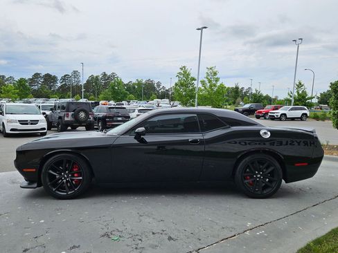 Used 2021 Dodge Challenger GT w/ Performance Handling Group RWD image 4