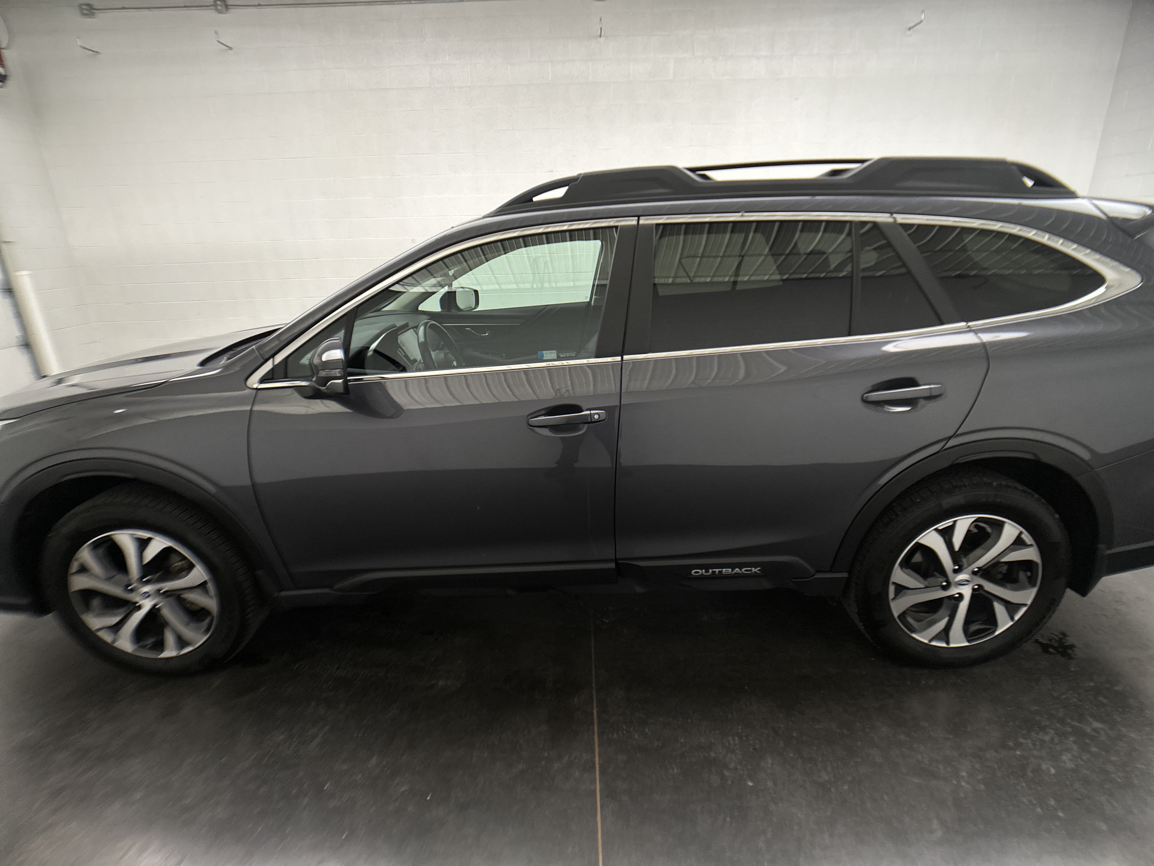 Used 2021 Subaru Outback Limited XT w/ Popular Package #2 AWD/4WD image 6