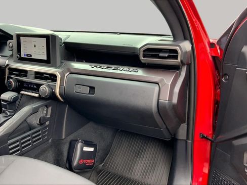 Used 2024 Toyota Tacoma SR5 RWD image 18