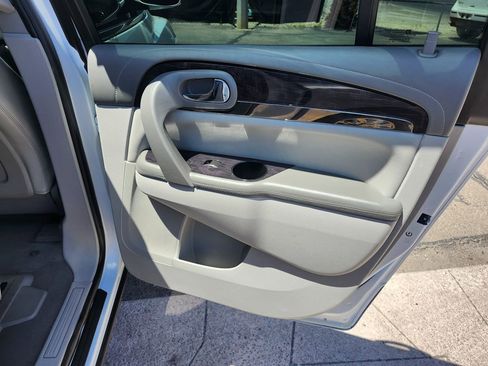 Used 2017 Buick Enclave Leather w/ Trailering Package FWD image 21