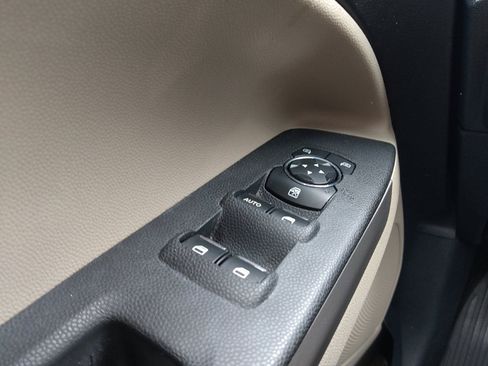 Used 2018 Ford EcoSport S FWD image 27
