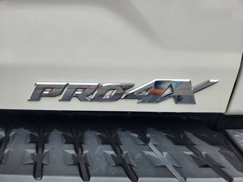 Used 2017 Nissan Titan PRO-4X AWD/4WD image 27