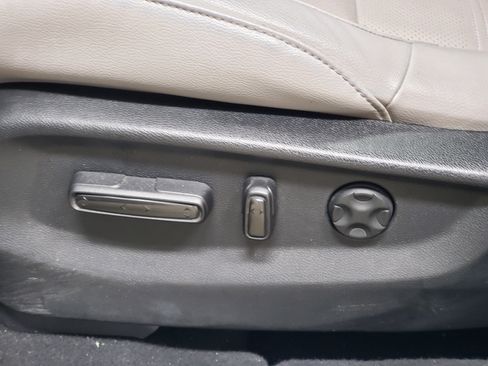 Certified 2017 Honda CR-V Touring image 21