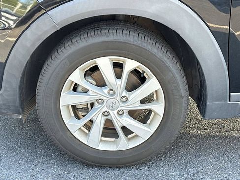 Used 2019 Hyundai Tucson Value w/ Cargo Package FWD image 11