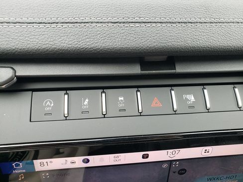 New 2026 Jeep Grand Cherokee Limited AWD/4WD image 17