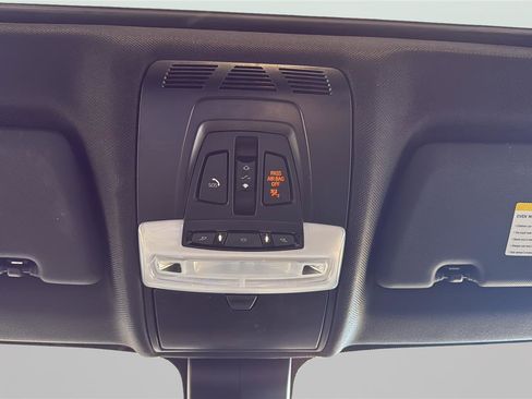 Used 2018 BMW X5 xDrive40e w/ Driving Assistance Package image 25