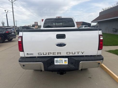 Used 2010 Ford F350 4x4 Crew Cab Super Duty image 4