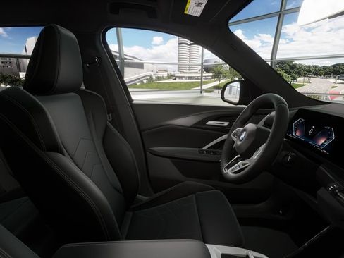 New 2026 BMW X1 xDrive28i w/ Technology Package image 9