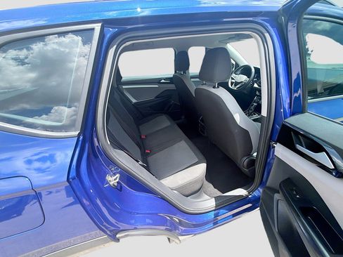 Certified 2024 Volkswagen Taos S FWD image 27