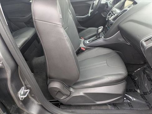 Used 2014 Ford Focus Titanium image 19