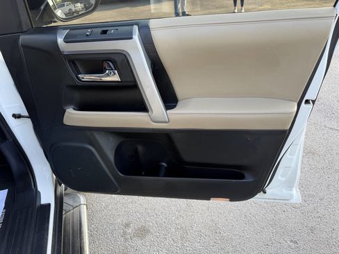 Used 2016 Toyota 4Runner 2WD image 18