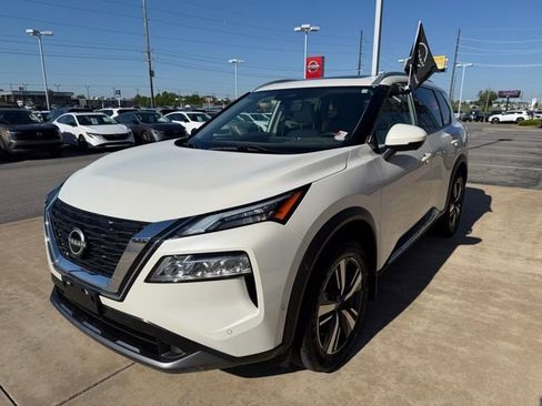 Certified 2023 Nissan Rogue SL w/ SL Premium Package AWD/4WD image 7