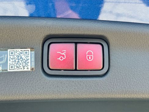 New 2025 Mercedes-Benz C 43 AMG 4MATIC Sedan image 16