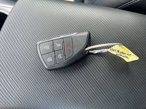 Used 2025 Chevrolet Equinox LT w/ Convenience Package II FWD image 26