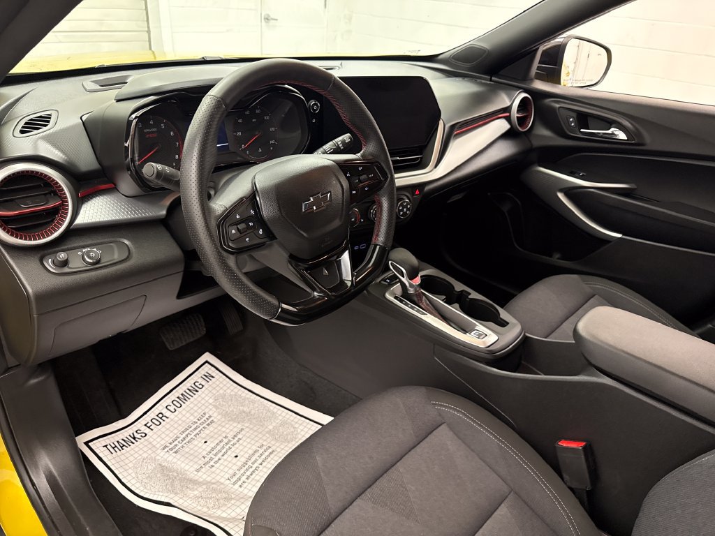 Used 2024 Chevrolet Trax RS w/ Driver Confidence Package FWD image 9