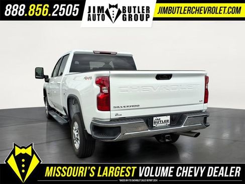Used 2025 Chevrolet Silverado 2500 LT w/ Convenience Package AWD/4WD image 2