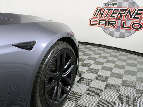 Used 2021 Tesla Model S Plaid image 32