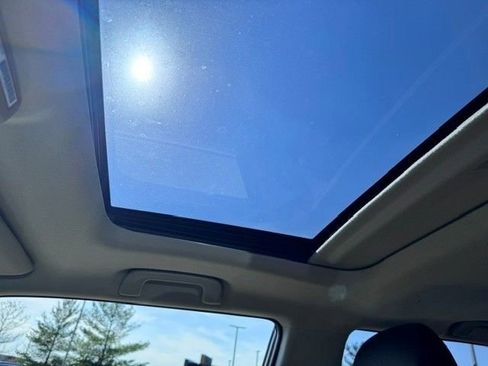 Used 2024 Toyota 4Runner SR5 Premium w/ Moonroof Package AWD/4WD image 9