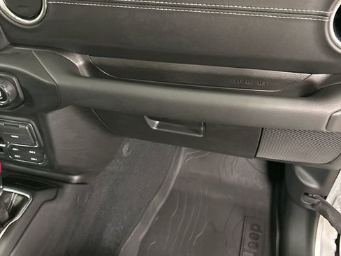 Used 2023 Jeep Wrangler Unlimited Sahara w/ Cold Weather Group image 36