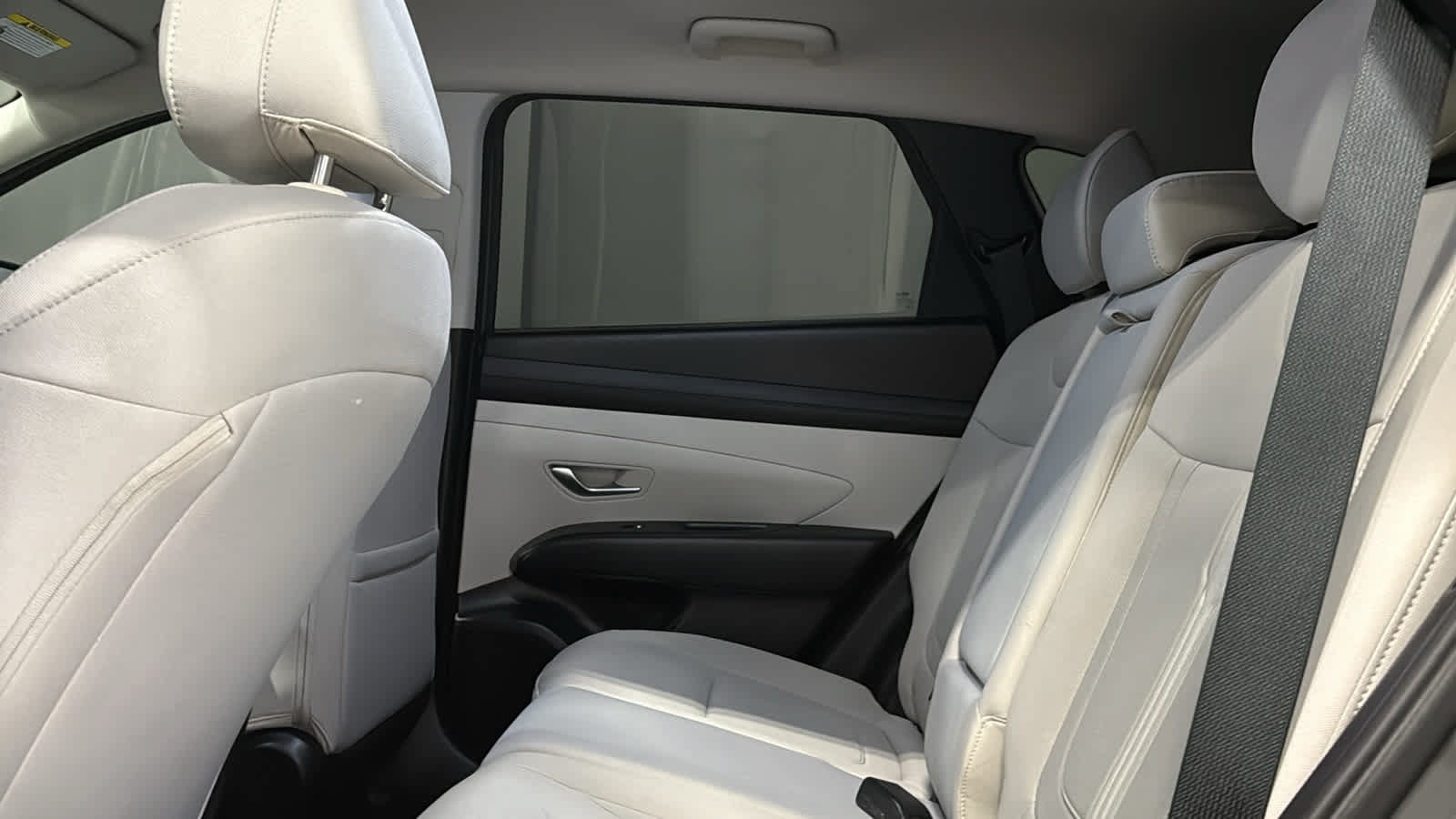 Used 2025 Hyundai Tucson SEL AWD/4WD image 21