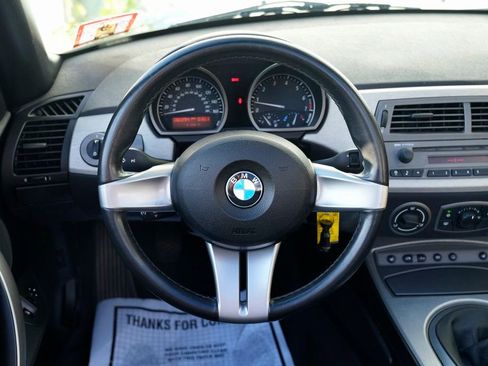 Used 2003 BMW Z4 2.5i image 31