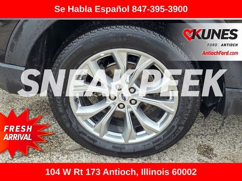 Used 2024 Ford Explorer Limited AWD/4WD image 12