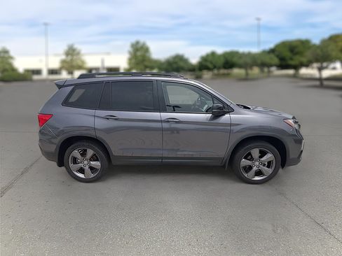 Used 2021 Honda Passport Touring image 8