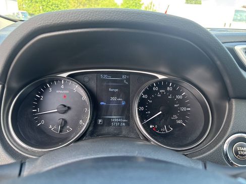 Used 2016 Nissan Rogue SV w/ SV Premium Package AWD/4WD image 21