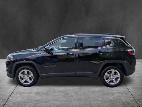 Used 2024 Jeep Compass Latitude AWD/4WD image 7