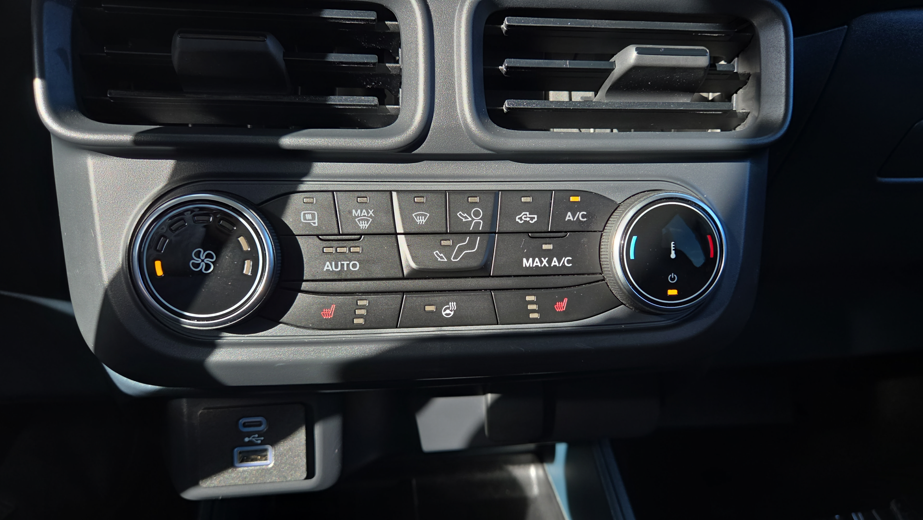 Used 2024 Ford Maverick XLT w/ XLT Luxury Package FWD image 29