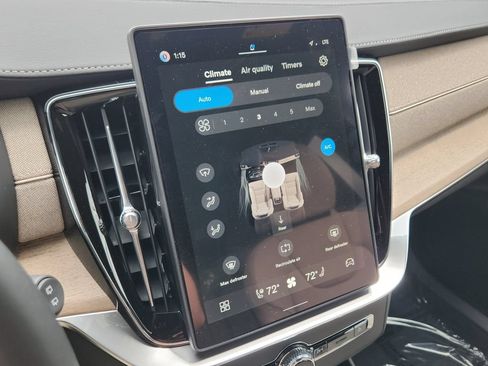 New 2026 Volvo XC90 T8 Plus w/ Protection Package AWD/4WD image 10