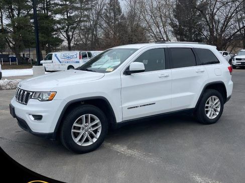 Used 2018 Jeep Grand Cherokee Laredo image 5