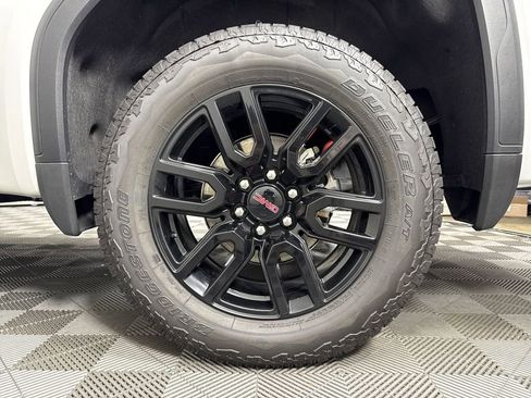 New 2025 GMC Sierra 1500 Elevation w/ Elevation Premium Package image 18