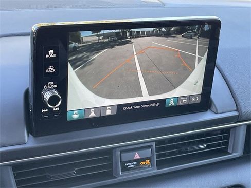 New 2025 Honda Pilot Touring image 18