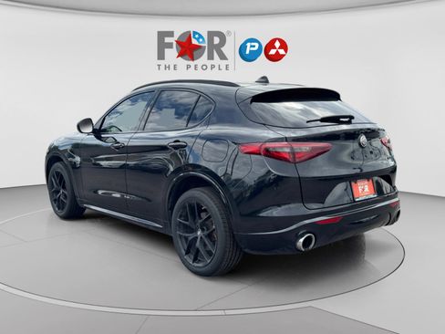 Used 2021 Alfa Romeo Stelvio Sprint w/ Nero Edizione RWD image 3