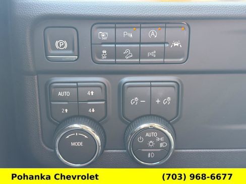 New 2026 Chevrolet Suburban Z71 w/ Comfort Package AWD/4WD image 14