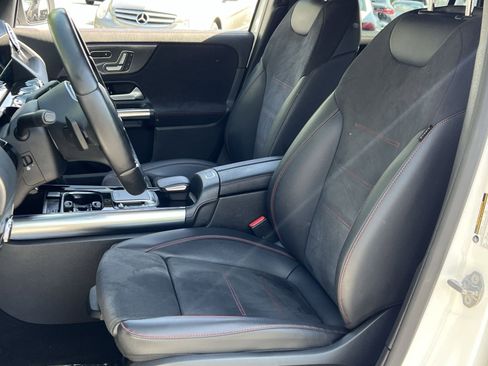 Certified 2022 Mercedes-Benz GLA 250 4MATIC image 18