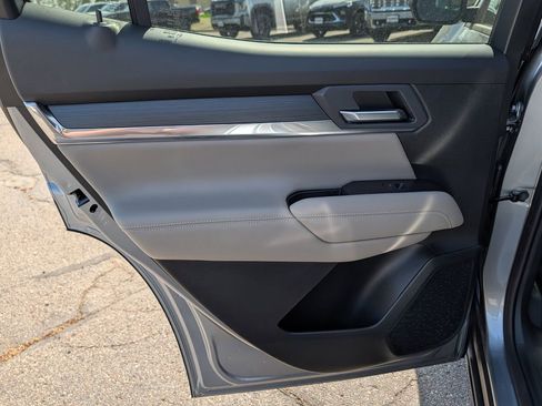 New 2026 GMC Terrain Elevation w/ Elevation Premium Package AWD/4WD image 30